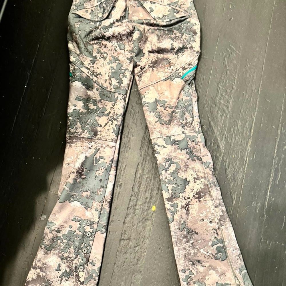 Womens Camouflage Bottoms